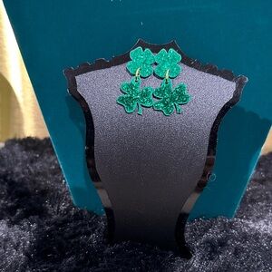 Elegant Emerald Clover Earrings